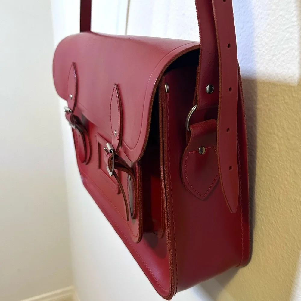 Cambridge Satchel Company 14 Inch Satchel in Red leather messenger bag academia - Picture 4 of 12